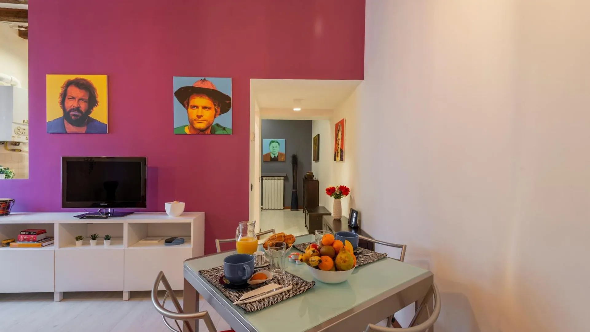 Apartament Lecco, 20 - In The Heart Of The Rainbow District Mediolan