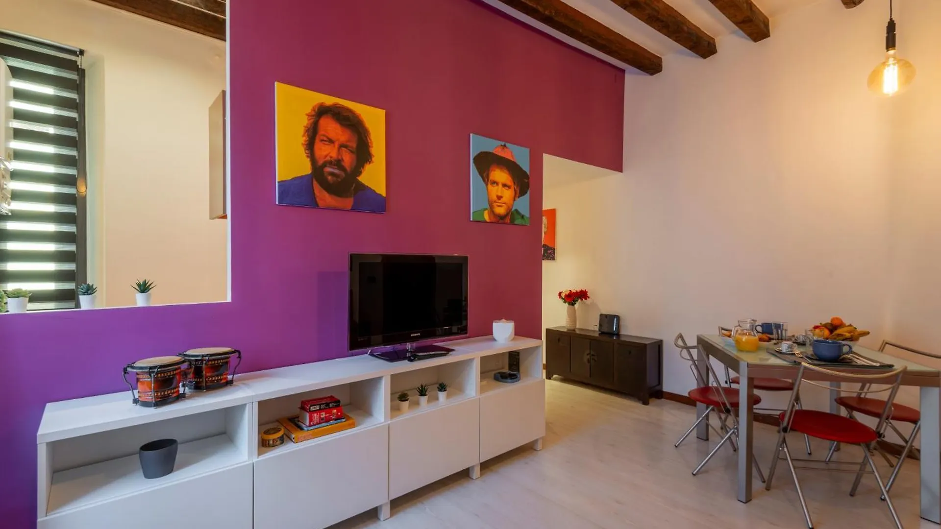 Apartament Lecco, 20 - In The Heart Of The Rainbow District Mediolan